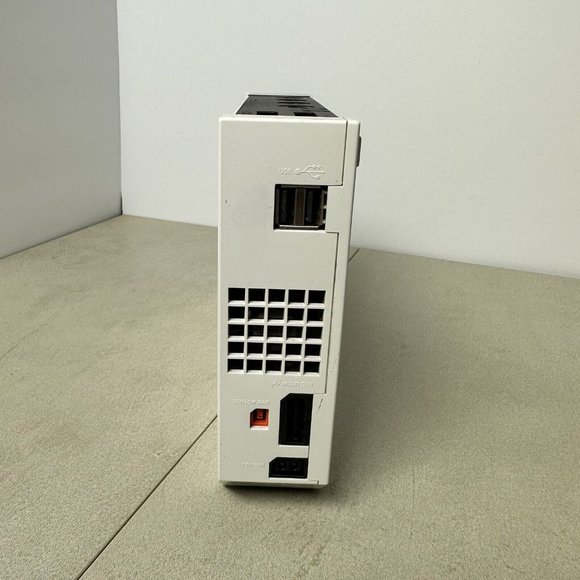 Nitendo WII - Picture 2 of 5